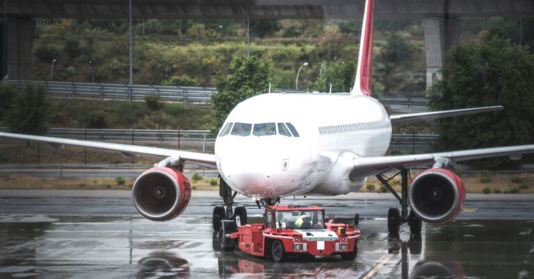 United Airlines Flight UA770 Emergency Diversion